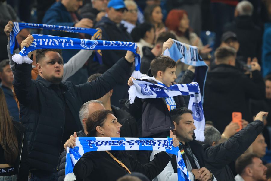 Nu s-a văzut la TV: scandal în peluza Rapidului la Craiova, jandarmii n-au mai stat pe gânduri