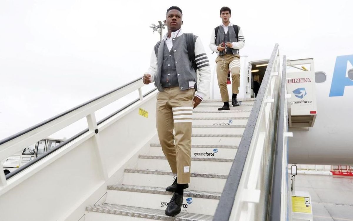 FOTO Prețuri enorme la linia de îmbrăcăminte a Barcelonei pentru deplasări!