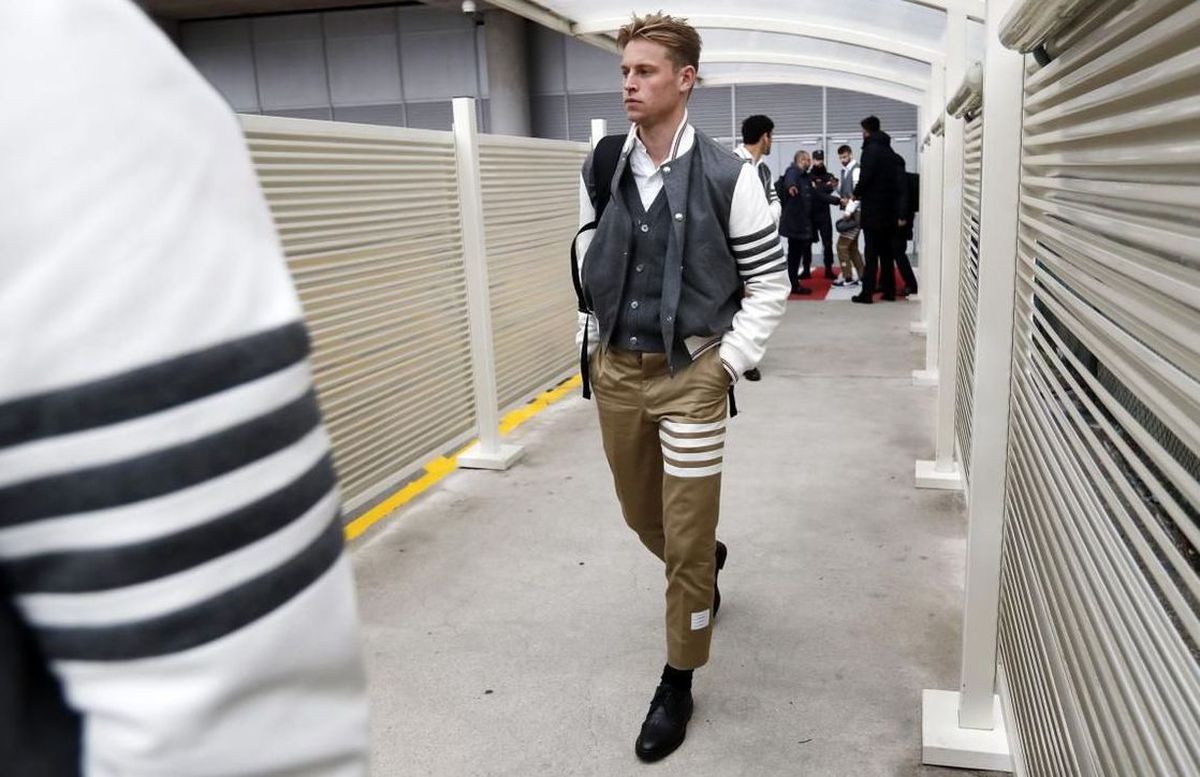 FOTO Prețuri enorme la linia de îmbrăcăminte a Barcelonei pentru deplasări!