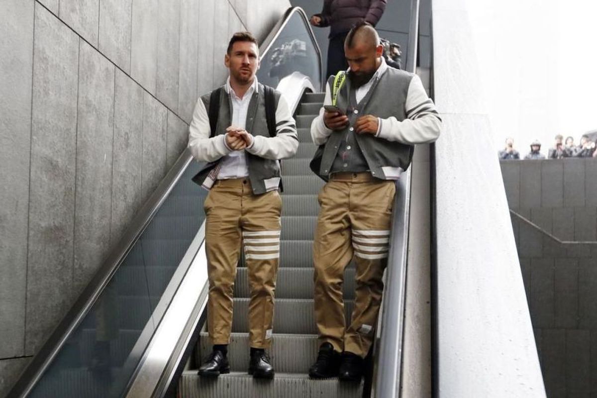 FOTO Prețuri enorme la linia de îmbrăcăminte a Barcelonei pentru deplasări!