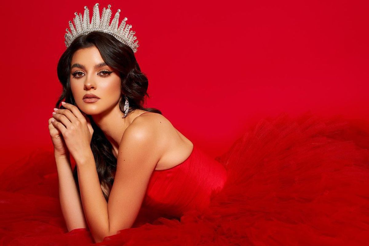 Miss Universe România 2020 l-a înlocuit pe fostul atacant de la FCSB! Cine e noul iubit al Biancăi Tirsin și cum au apărut împreună