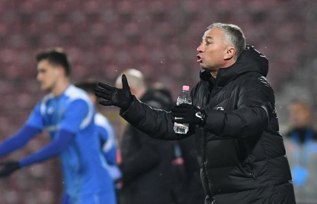 CFR CLUJ. EXCLUSIV Situația devenise explozivă: Dan Petrescu, aproape să se bată cu jucătorii lui!