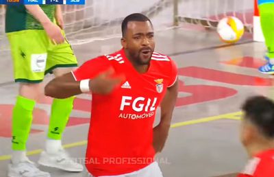 Gol din altă galaxie în Liga Campionilor la futsal » Toți au rămas mască la procedeul inventat de un iranian