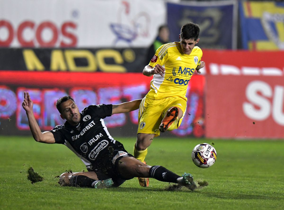 „Lupii” prelungirilor » Petrolul o bate pe U Cluj și revine pe loc de play-off! Clasamentul ACUM