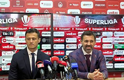 „L-ați luat de pe Google?” » Tensiuni la prezentarea lui Zeljko Kopic la Dinamo: „Haideți că o dăm în derizoriu!”