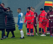 Ambulanța a intrat pe teren la CSU Craiova - CFR Cluj