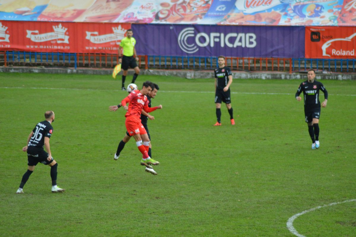 UTA o bate pe Hermannstadt în primul meci al zilei în Superliga » Prima înfrângere suferită de sibieni după aproape 4 luni!