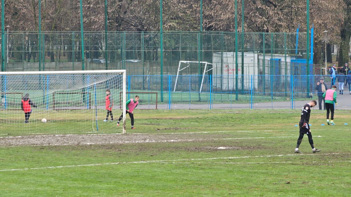 Stupoare la Unirea Dej - CS Mioveni, în Liga 2 » Meci oprit, nu s-a putut juca timp de 20 de minute!