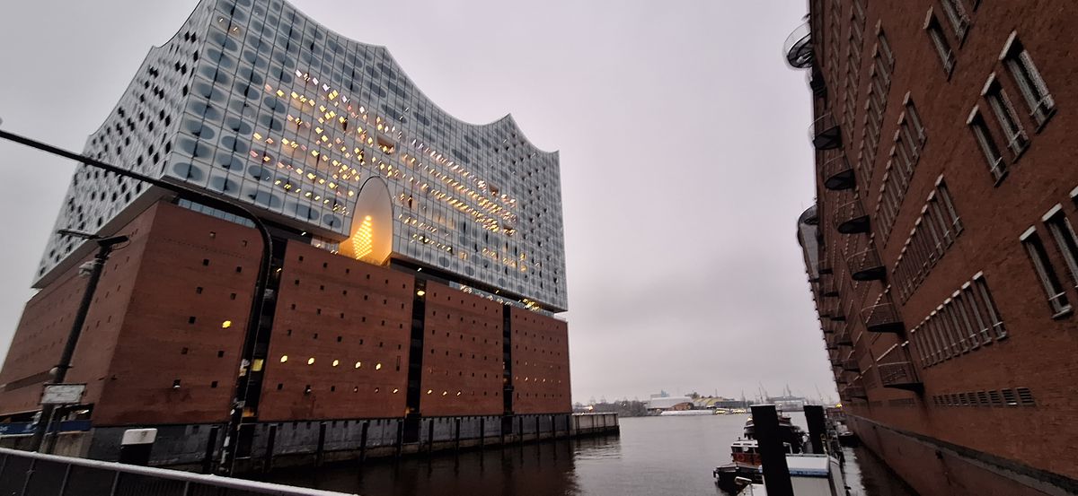 Reportaj din Elbphilharmonie: sala spectaculoasă de 1 miliard de euro, unde va avea loc tragerea la sorți pentru EURO 2024. Foto: Theodor Jumătate