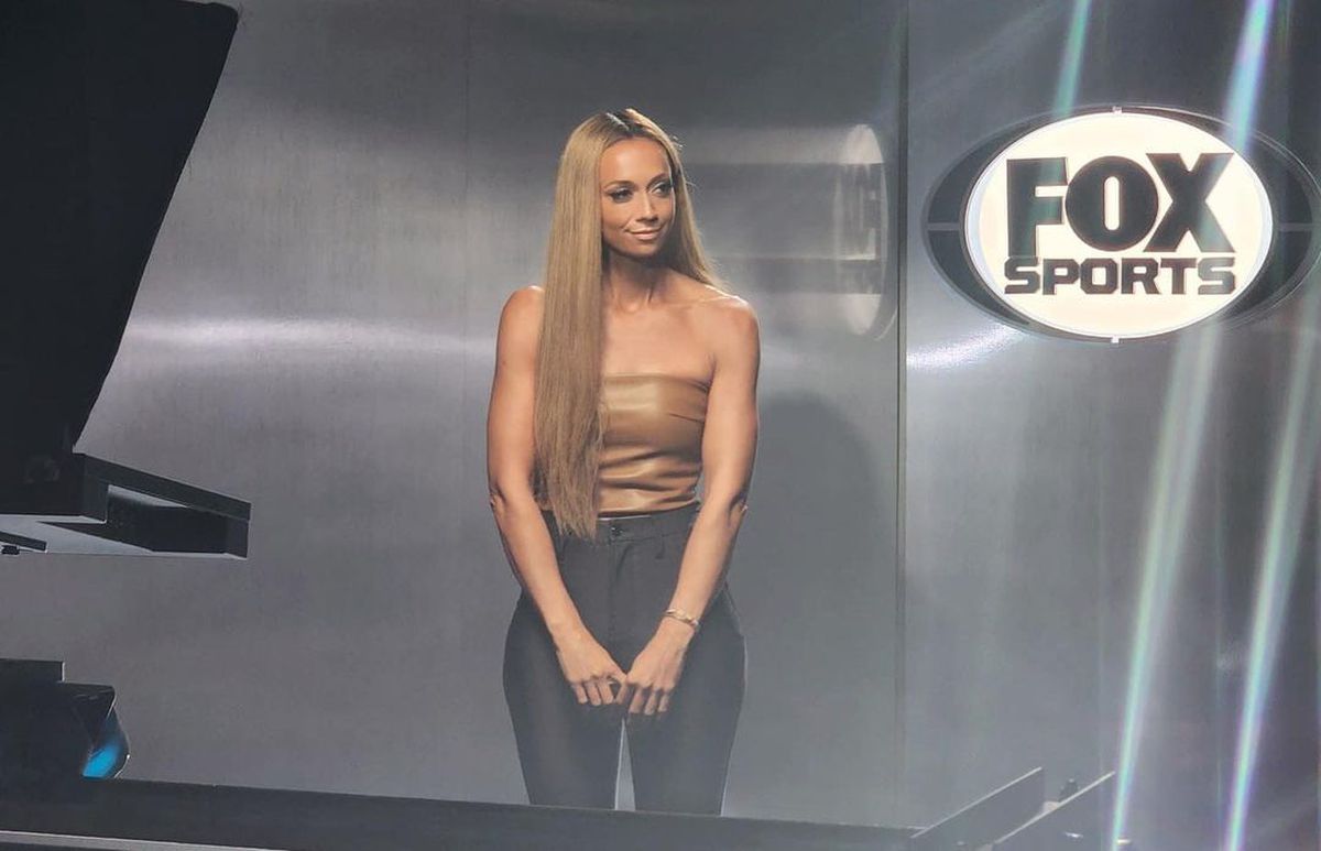 „Ce?!” » Kate Abdo l-a pus la punct pe Carragher după o glumă răutăcioasă: „De ce ai spune asta?”