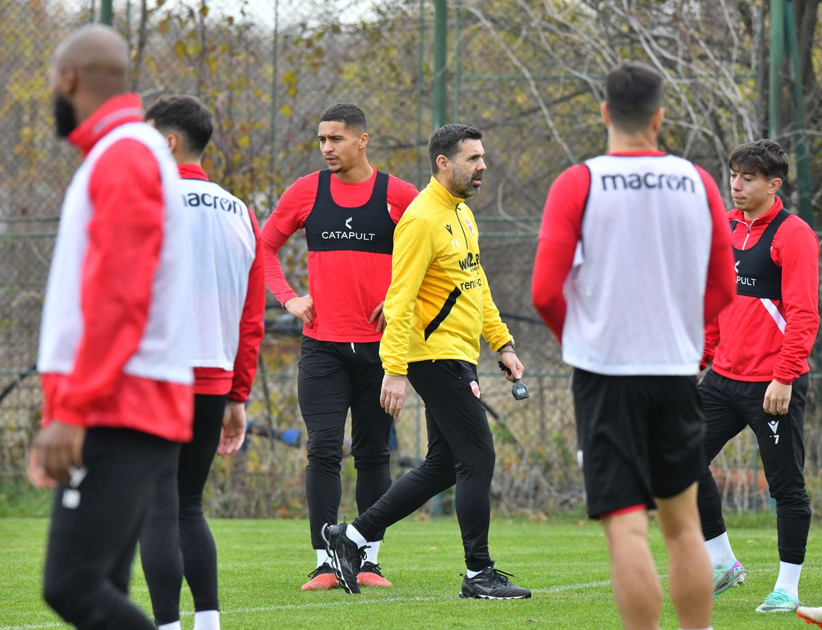 Pe cine nu se poate baza Zeljko Kopic la debutul în România » Încep problemele pentru croat