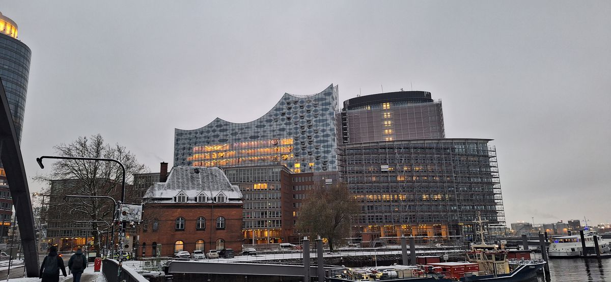 Reportaj GSP: așa arată sala de aproape un miliard de euro în care România își va afla adversarele de la EURO! + totul despre ceremonia de diseară