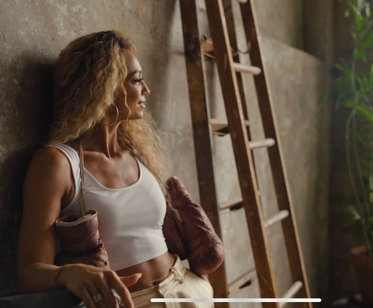 Kate Abdo, prezentatoarea cele mai spectaculoase emisiuni sportive, nu își mai ascunde relația » Primele imagini postate pe internet