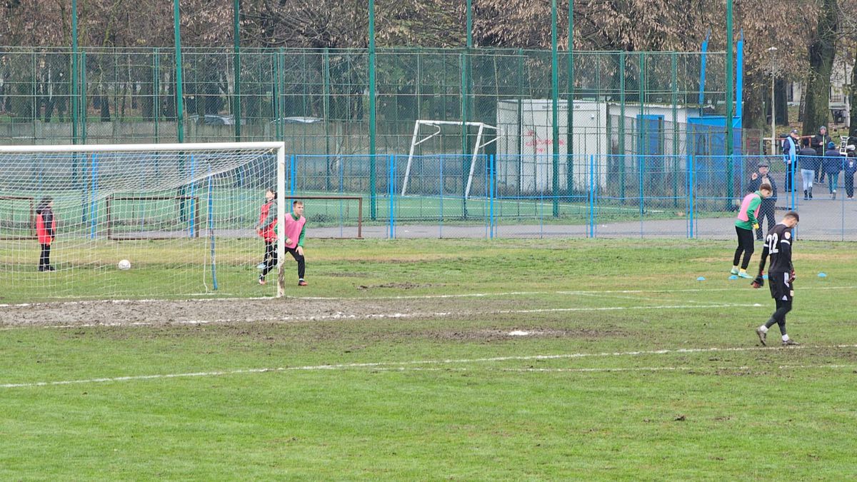 Stupoare la Unirea Dej - CS Mioveni, în Liga 2 » Meci oprit, nu s-a putut juca timp de 20 de minute!