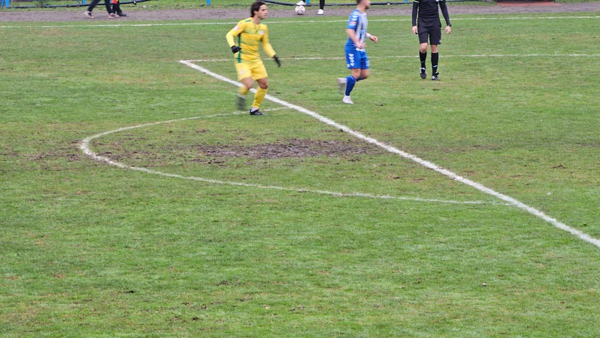 Stupoare la Unirea Dej - CS Mioveni, în Liga 2 » Meci oprit, nu s-a putut juca timp de 20 de minute!