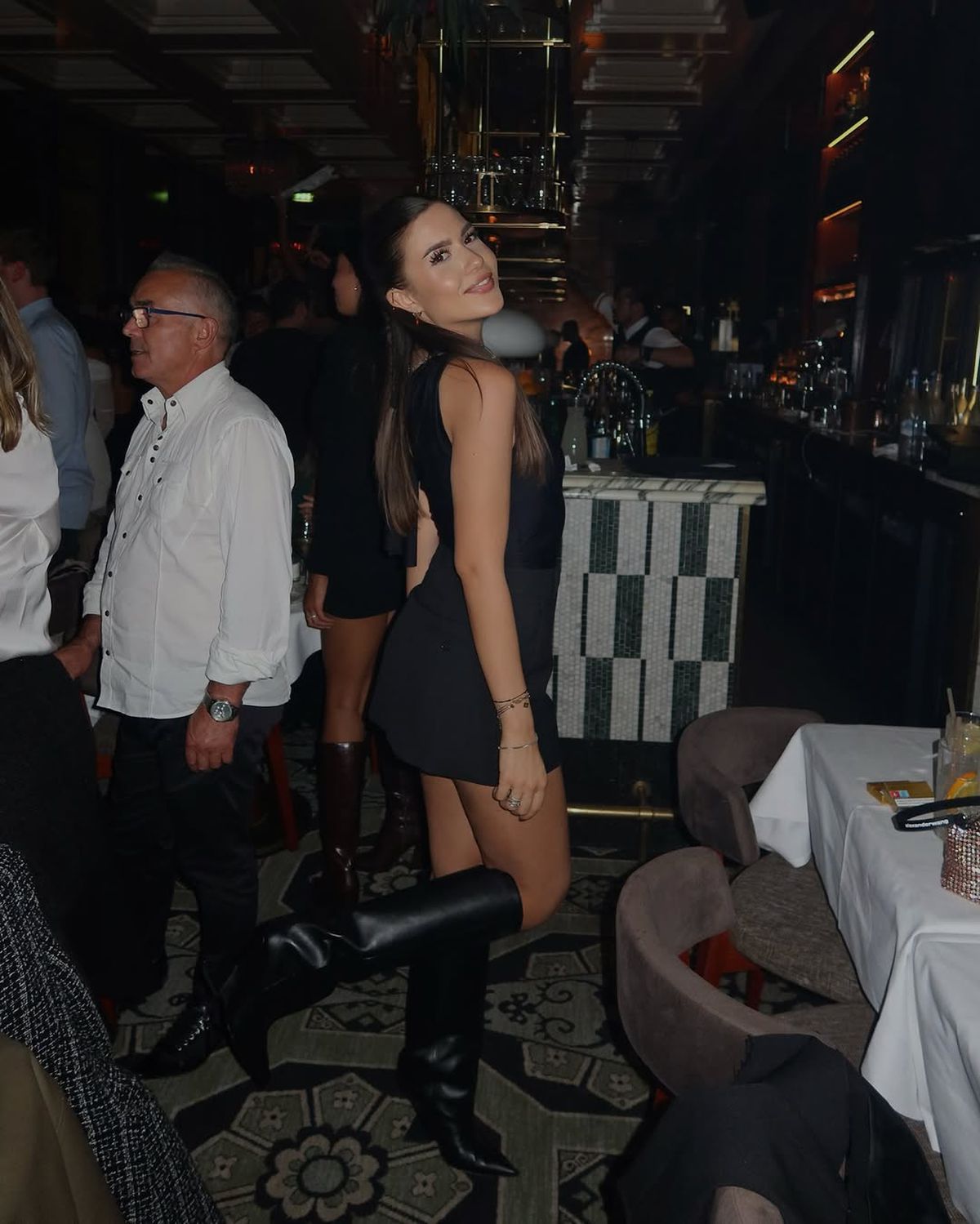 Alessia Năstase, colecție de haine dedicată tatăl lui ei, Ilie Năstase: „Te iubesc! Este pentru tine” » Ce produse există și cât costă un tricou