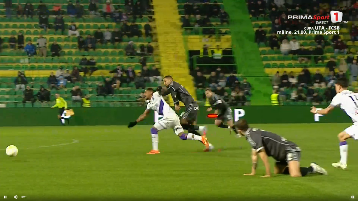 Leo Bolgado, eliminat în Argeș - Rapid