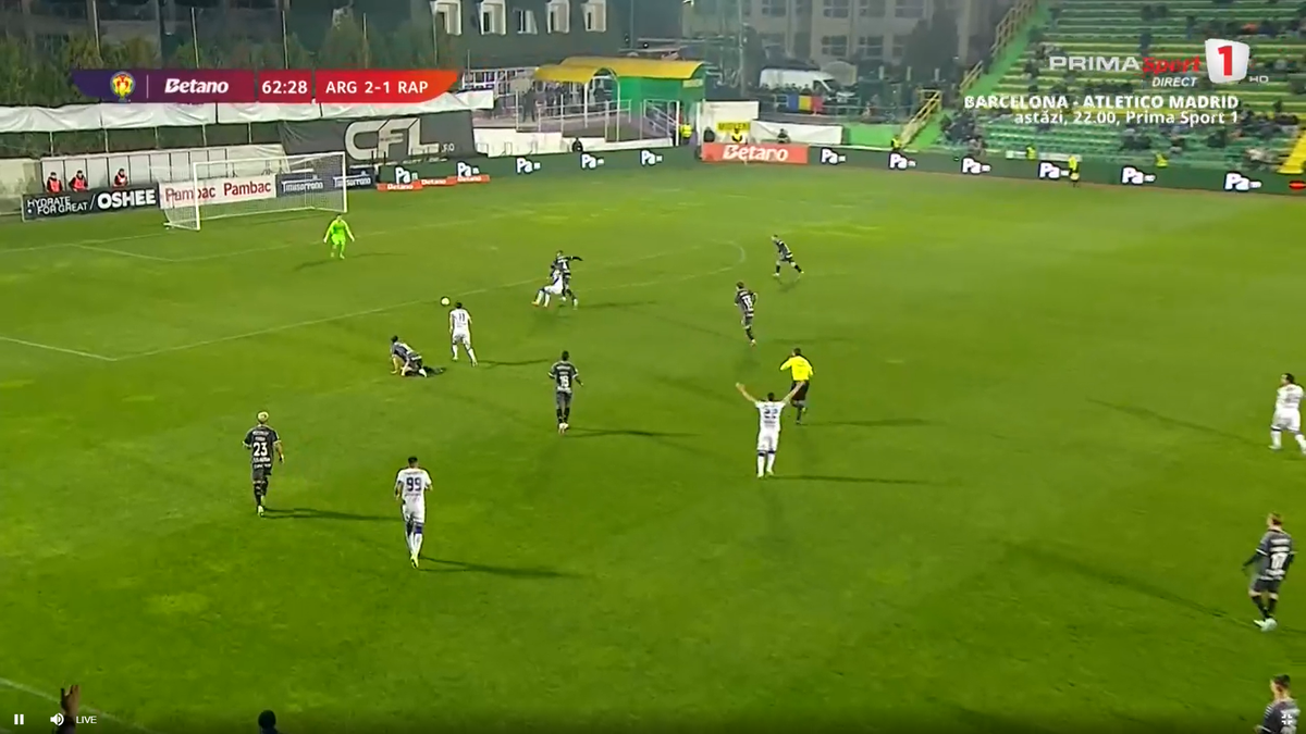 Leo Bolgado, eliminat în Argeș - Rapid