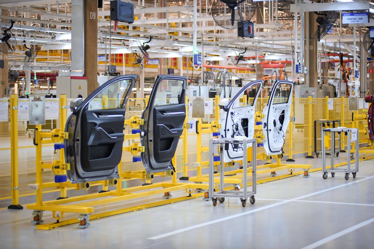 Informație cu impact enorm: România luptă pentru un al doilea producător auto cu ținte gigantice!