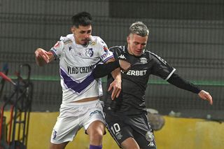 Victorie DRAMATICĂ în FC Argeș - Rapid » 3 goluri, ELIMINARE și multe faze controversate! Clasament-surpriză în grupa A din Cupa României Betano