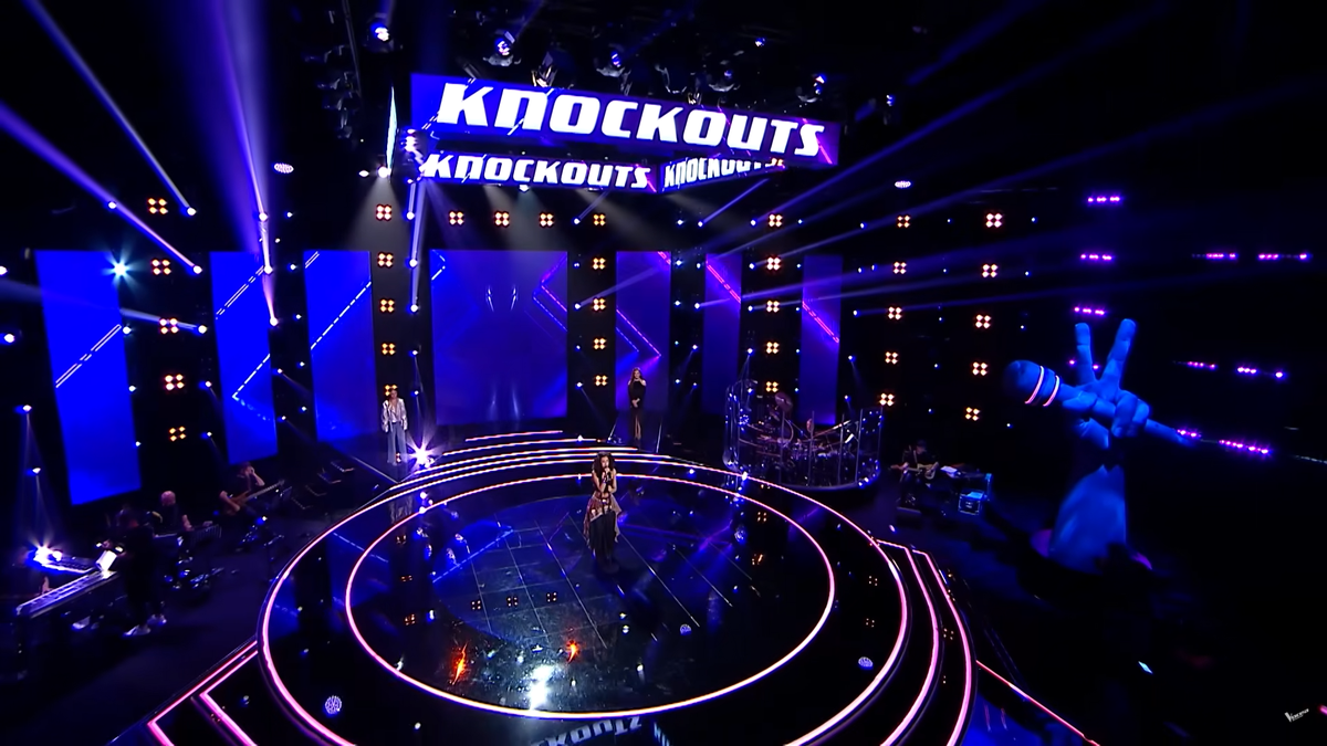 Eva, fiica dinamovistului Andrei Nicolescu, i-a „vrăjit” pe Smiley și pe Tudor Chirilă la Vocea României și a avansat în LIVE-uri