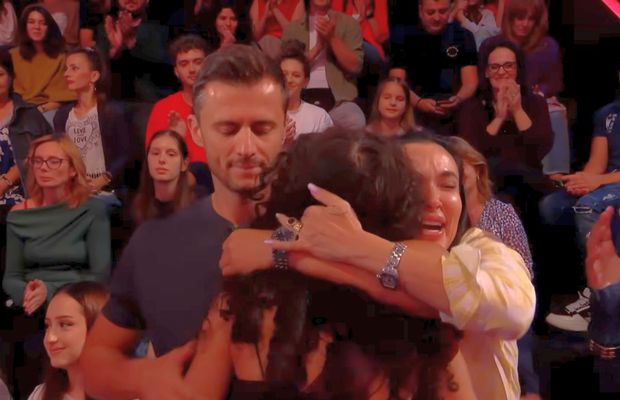 Eva, fiica dinamovistului Andrei Nicolescu, i-a „vrăjit” pe Smiley și pe Tudor Chirilă la Vocea României și a avansat în LIVE-uri