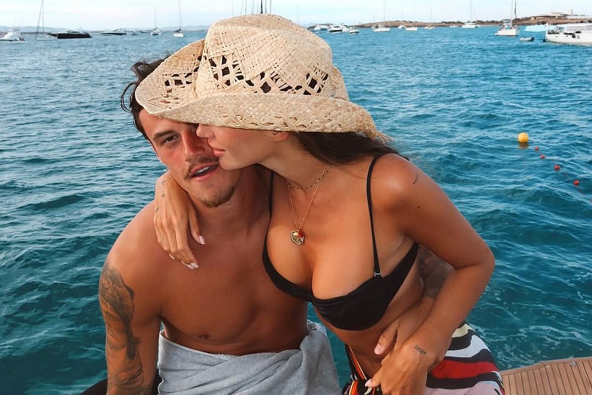 A fost ales cel mai bun portar din Serie A, dar nimeni nu s-a mai uitat la el când soția și-a făcut apariția...