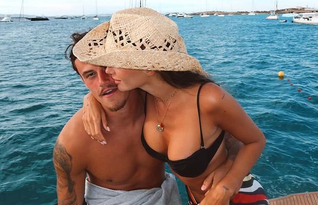 A fost ales cel mai bun portar din Serie A, dar nimeni nu s-a mai uitat la el când soția și-a făcut apariția...