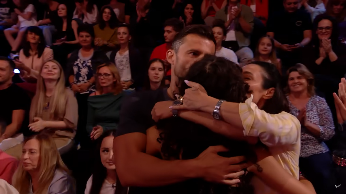 Eva, fiica dinamovistului Andrei Nicolescu, i-a „vrăjit” pe Smiley și pe Tudor Chirilă la Vocea României și a avansat în LIVE-uri