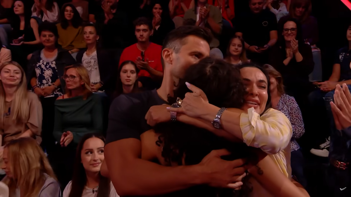 Eva, fiica dinamovistului Andrei Nicolescu, i-a „vrăjit” pe Smiley și pe Tudor Chirilă la Vocea României și a avansat în LIVE-uri