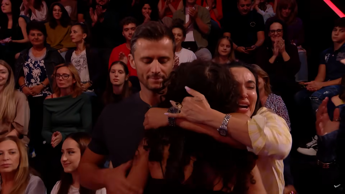 Eva Nicolescu, Vocea României