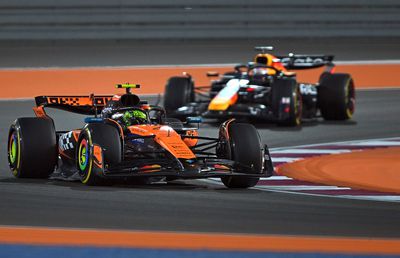 Săptămâna DECISIVĂ! » Cine transmite la TV calificările și cursa de Formula 1 din Abu Dhabi