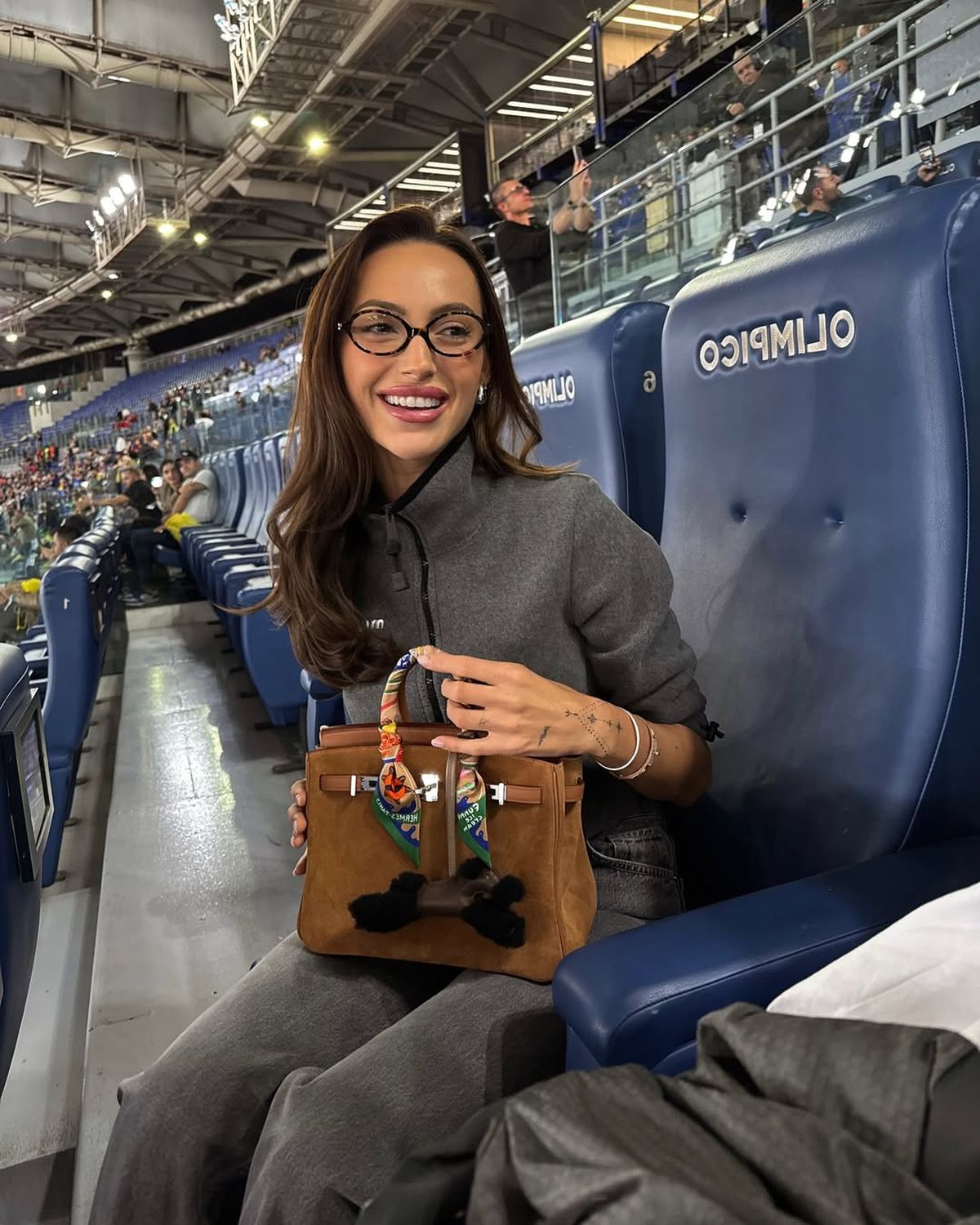 A fost ales cel mai bun portar din Serie A, dar nimeni nu s-a mai uitat la el când soția și-a făcut apariția...