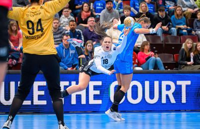 S-a accidentat înainte de România - Ungaria » Convocare de urgență la Campionatul Mondial de handbal feminin