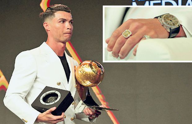 Cristiano Ronaldo, strălucitor la Globe Soccer Awards » A purtat un ceas de aproape un milion de euro