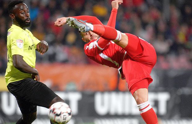 Se destramă Dinamo? Jucătorii străini au pus mâna pe telefoane și au vorbit cu impresarii: „Ori ni se dau banii, ori să ne lase să plecăm liberi!”