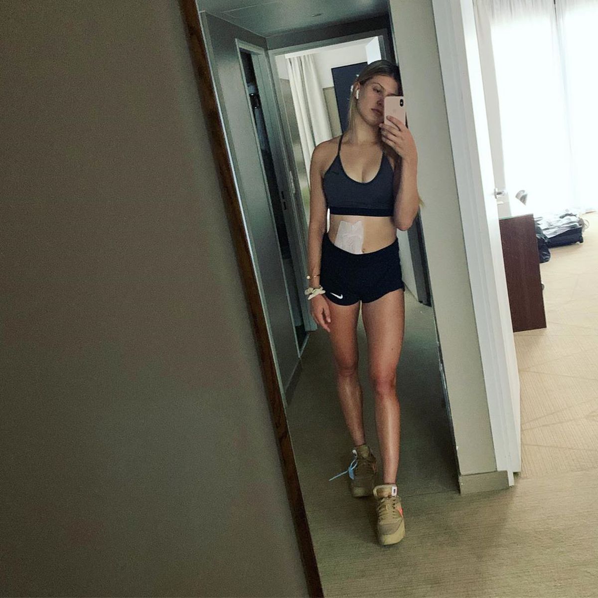 FOTO Eugenie Bouchard nu mai e single! Se întâlnește cu un fotbalist american