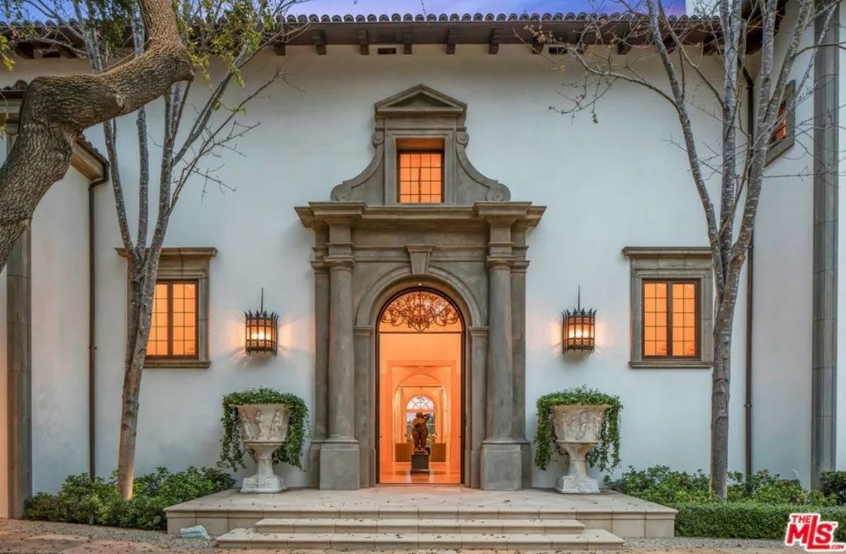 Motivul pentru care Adele trebuie să-i plăteasca 50 de milioane de euro lui Sylvester Stallone