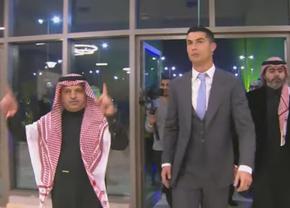 Cristiano Ronaldo e prezentat la Al Nassr » Mii de fani au venit pe stadion pentru o ceremonie spectaculoasă