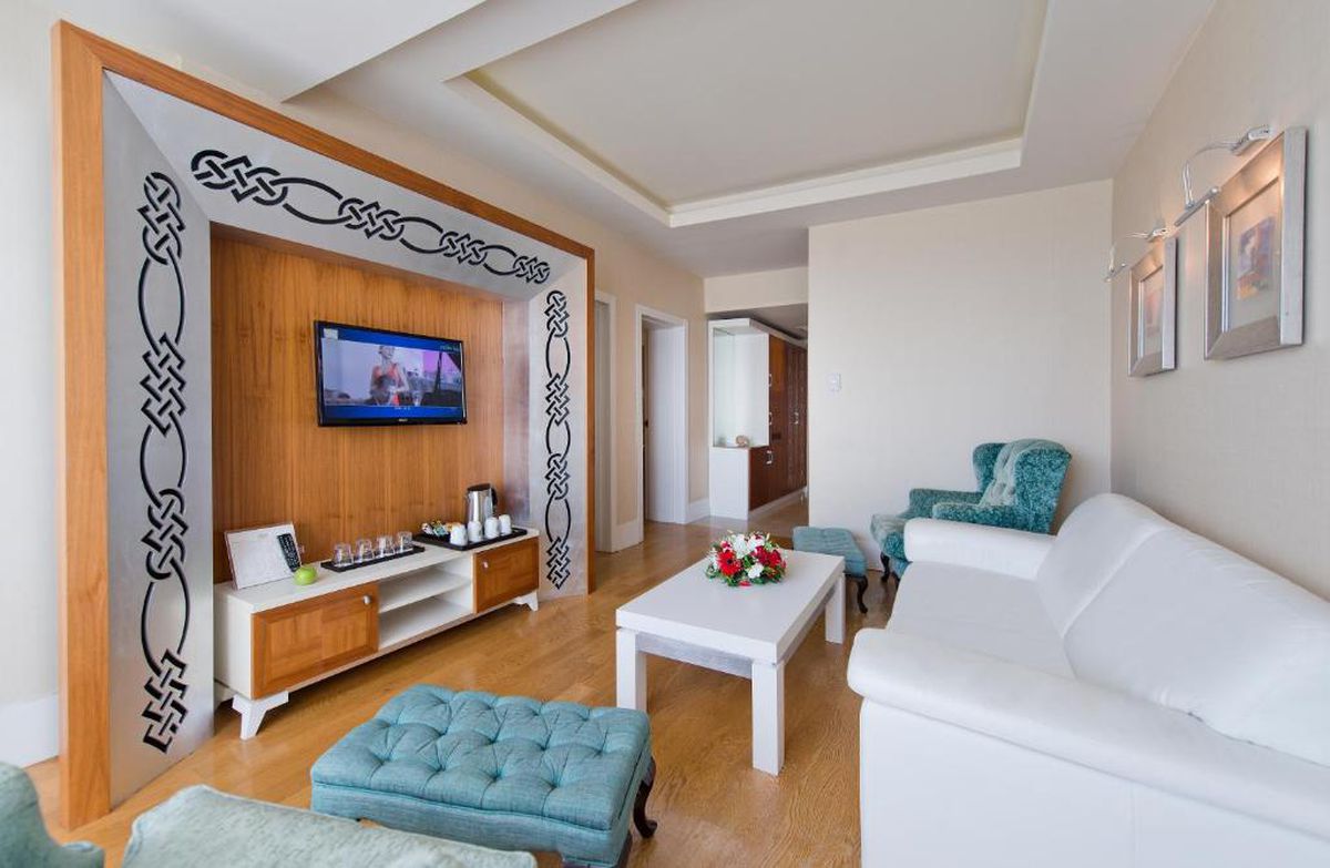 Dinamo a ajuns în Antalya fără nicio achiziție » Unde se blochează negocierile de fiecare dată