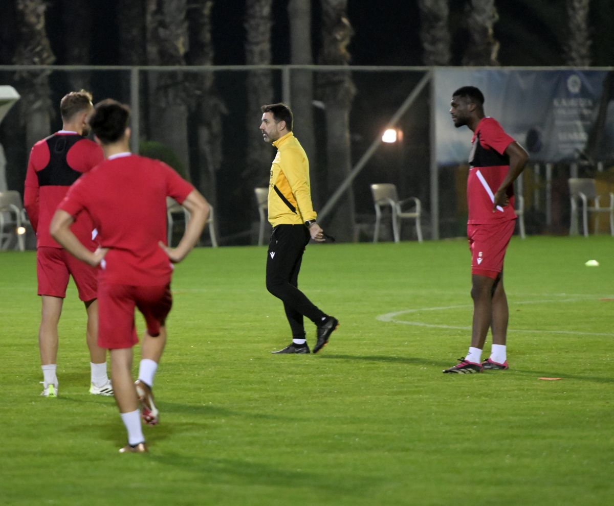 Upgrade important la Dinamo » Vor să scape de retrogradare cu o strategie diferită față de 2022