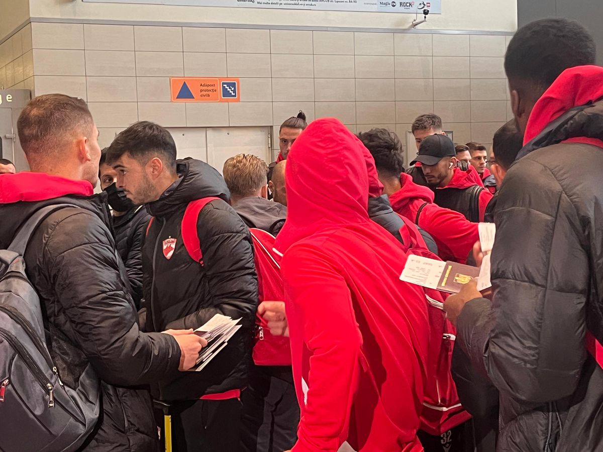 Dinamo a plecat în cantonament în Turcia