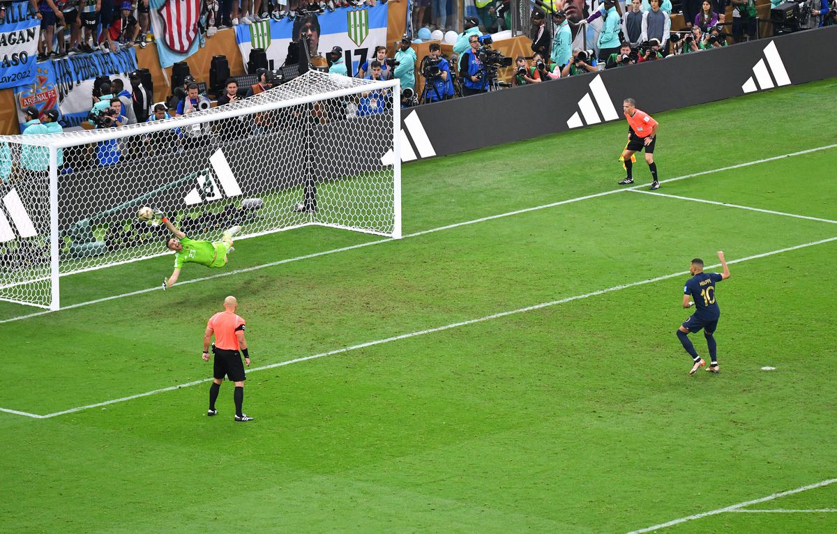 Jenant! Imagini în premieră cu gestul obscen la adresa lui Mbappe în finala Mondialului