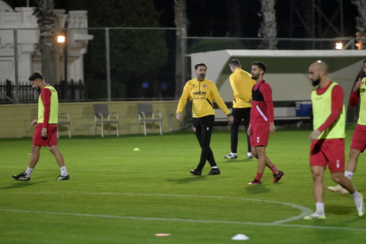 Amzăr, „reparat” de Zeljko Kopic. Moment inedit la antrenamentul lui Dinamo