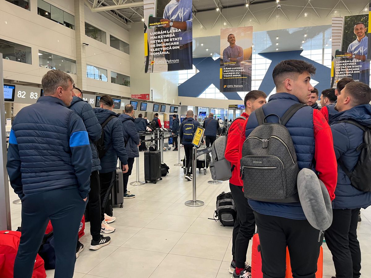 4 echipe din Superliga, în același avion spre Antalya » Surpriză în bagaj: „Mi-am luat cartea despre Rusia. Confirmă ce bănuiam”