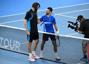 Novak Djokovic a fost răpus la Brisbane de uriașul american Reilly Opelka