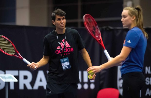 Răsturnare la vârf în circuitul WTA » Elena Rybakina îl vrea în boxa ei la Australian Open pe fostul său antrenor suspendat