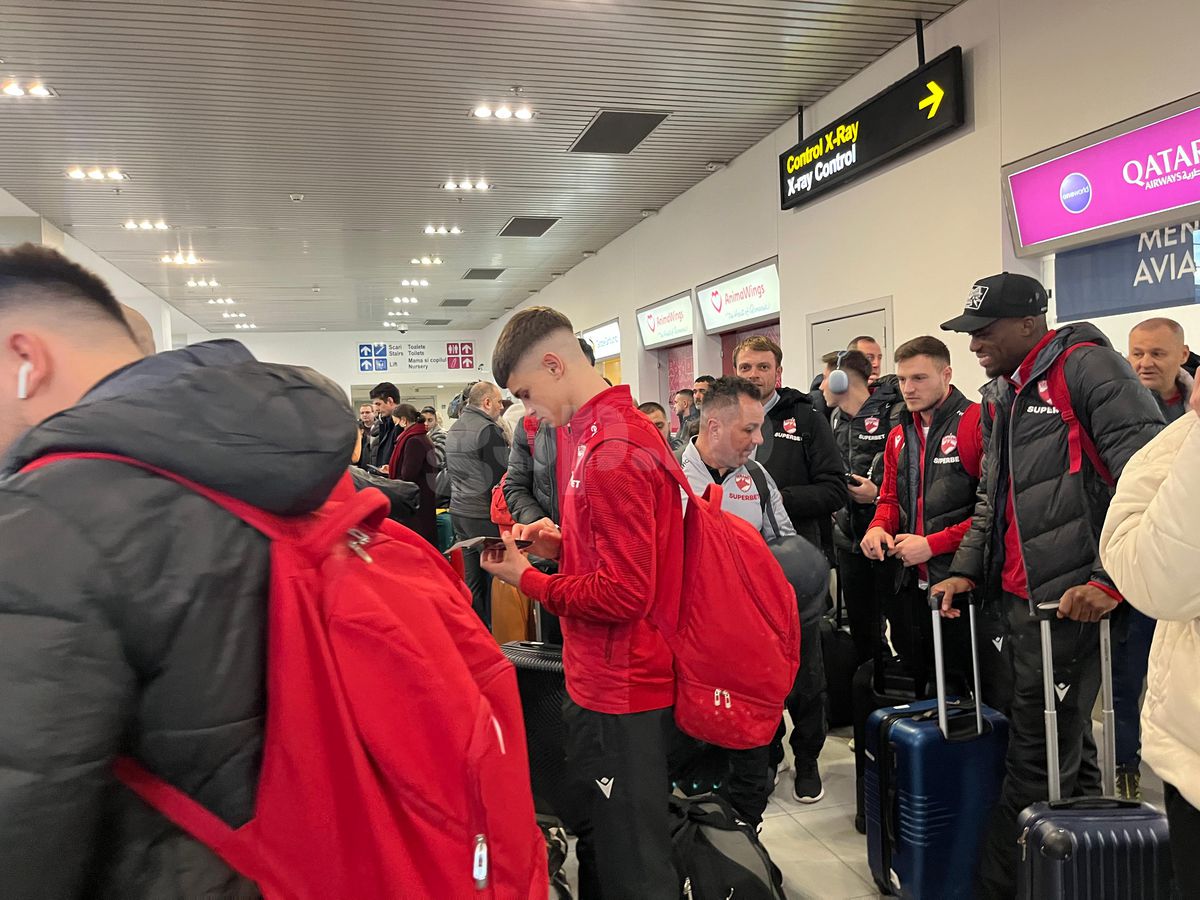 Dinamo a plecat în cantonamentul din Antalya