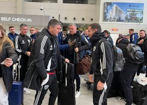 4 echipe din Superliga, în același avion spre Antalya » Surpriză în bagaj: „Mi-am luat cartea despre Rusia. Confirmă ce bănuiam”
