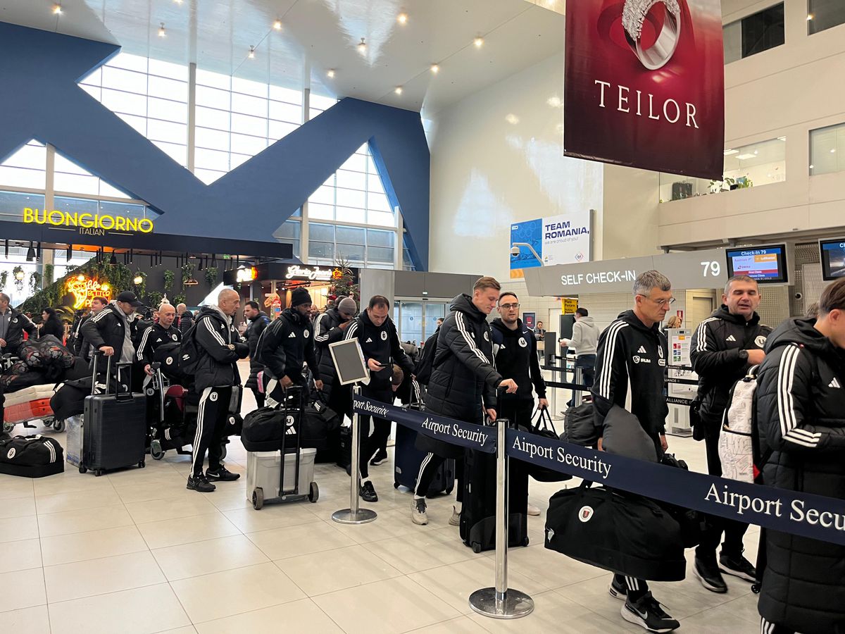 4 echipe din Superliga, în același avion spre Antalya » Surpriză în bagaj: „Mi-am luat cartea despre Rusia. Confirmă ce bănuiam”